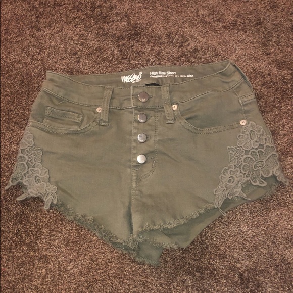 EUC Ultra High rise shorts - Picture 1 of 3